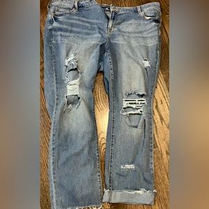 Old navy plus size distressed jeans.